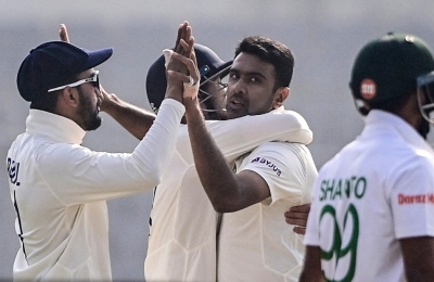 2nd Test, Day 3: India own morning session as four bowlers take wickets, reduce Bangladesh to 71/4 | 2nd Test, Day 3: India own morning session as four bowlers take wickets, reduce Bangladesh to 71/4