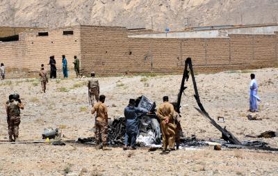 Six killed, 10 injured in Pakistan's helicopter crash | Six killed, 10 injured in Pakistan's helicopter crash Six killed, 10 injured in Pakistan's helicopter crash | Six killed, 10 injured in Pakistan's helicopter crash