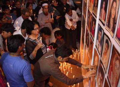 Uphaar tragedy: Ansal brothers' approach Sessions Court challenging 7-yr jail term | Uphaar tragedy: Ansal brothers' approach Sessions Court challenging 7-yr jail term Uphaar tragedy: Ansal brothers' approach Sessions Court challenging 7-yr jail term | Uphaar tragedy: Ansal brothers' approach Sessions Court challenging 7-yr jail term