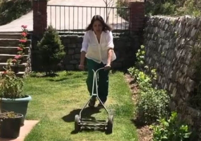 Lockdown diaries: Neena Gupta mows the lawn | Lockdown diaries: Neena Gupta mows the lawn