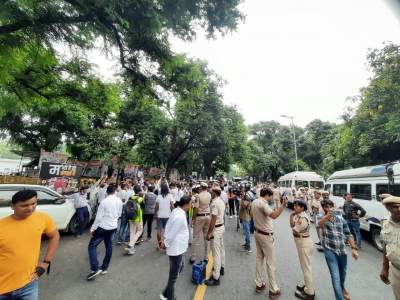 Congress protest: Police advises commuters to avoid certain roads | Congress protest: Police advises commuters to avoid certain roads