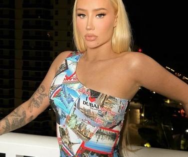 Iggy Azalea suffers from motion sickness while living on tour bus | Iggy Azalea suffers from motion sickness while living on tour bus