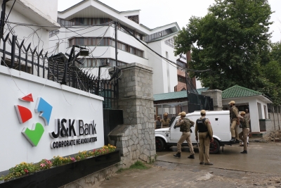 CAG report says J&K Bank's credit control, financial reporting system failed | CAG report says J&K Bank's credit control, financial reporting system failed