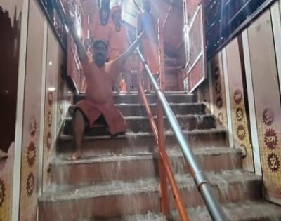 Ganga bathes 'Bade Hanuman' temple in UP's Prayagraj | Ganga bathes 'Bade Hanuman' temple in UP's Prayagraj Ganga bathes 'Bade Hanuman' temple in UP's Prayagraj | Ganga bathes 'Bade Hanuman' temple in UP's Prayagraj