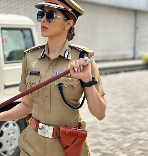 Laxmi Raai goes de-glam for her cop avatar in Malayalam film 'DNA' | Laxmi Raai goes de-glam for her cop avatar in Malayalam film 'DNA'