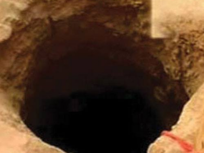 Odisha: After seven-hour operation, newborn girl rescued from borewell | Odisha: After seven-hour operation, newborn girl rescued from borewell Odisha: After seven-hour operation, newborn girl rescued from borewell | Odisha: After seven-hour operation, newborn girl rescued from borewell
