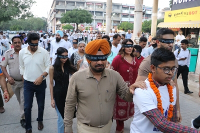 Unique walk in Chandigarh to support eye donation | Unique walk in Chandigarh to support eye donation