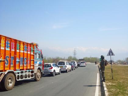 Jammu-Srinagar National Highway opens for traffic | Jammu-Srinagar National Highway opens for traffic Jammu-Srinagar National Highway opens for traffic | Jammu-Srinagar National Highway opens for traffic