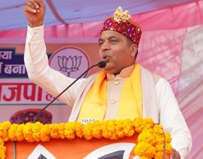 Despite AAP presence, Himachal's political battle between archrivals BJP, Congress | Despite AAP presence, Himachal's political battle between archrivals BJP, Congress