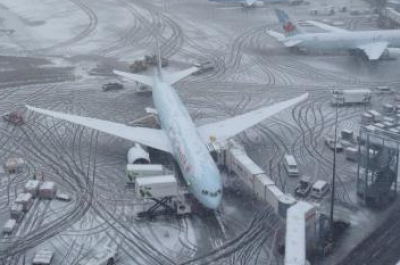Flights suspended at Srinagar airport due to fresh snowfall | Flights suspended at Srinagar airport due to fresh snowfall