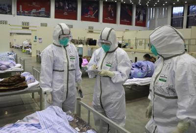 China's Hubei reports 411 new coronavirus cases | China's Hubei reports 411 new coronavirus cases