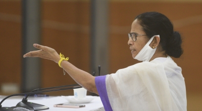Mamata divides Covid-19 red zones in 3 categories, more relaxations likely | Mamata divides Covid-19 red zones in 3 categories, more relaxations likely