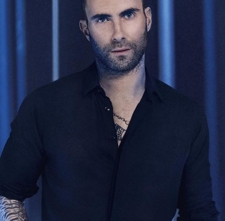 Adam Levine joined by wife at his first live show since cheating scandal | Adam Levine joined by wife at his first live show since cheating scandal