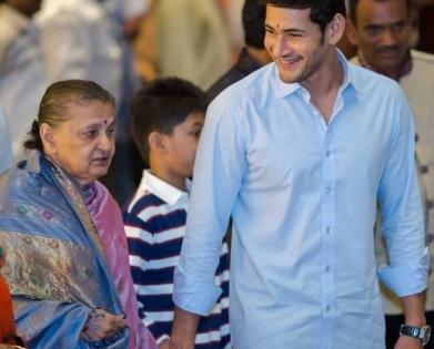 Tollywood star Mahesh Babu's mother passes away, condolences pour in | Tollywood star Mahesh Babu's mother passes away, condolences pour in