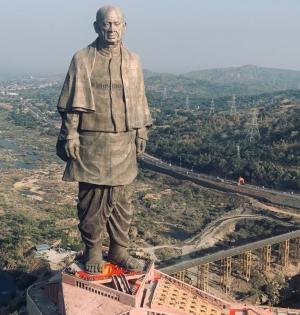 Family of 5 returning from Statue of unity goes missing | Family of 5 returning from Statue of unity goes missing Family of 5 returning from Statue of unity goes missing | Family of 5 returning from Statue of unity goes missing