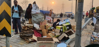 Farmers protest brings new hope to fruit seller, who now collects empty cartons | Farmers protest brings new hope to fruit seller, who now collects empty cartons Farmers protest brings new hope to fruit seller, who now collects empty cartons | Farmers protest brings new hope to fruit seller, who now collects empty cartons