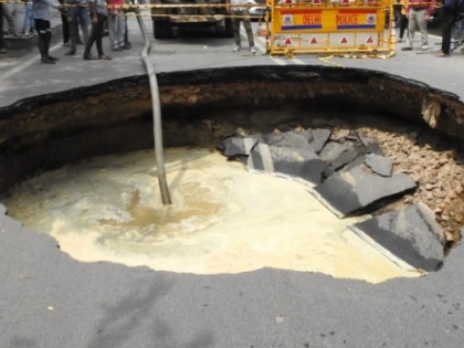 Road caves in Delhi's Janakpuri, no injuries reported | Road caves in Delhi's Janakpuri, no injuries reported