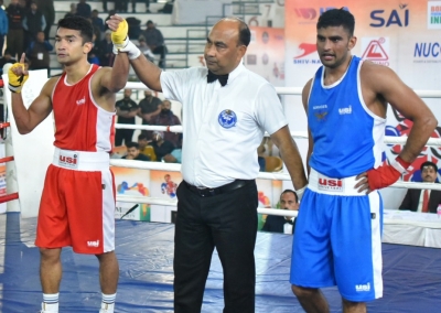 Men's National Boxing: Shiva Thapa cruises into final following victory against Manish Kaushik | Men's National Boxing: Shiva Thapa cruises into final following victory against Manish Kaushik