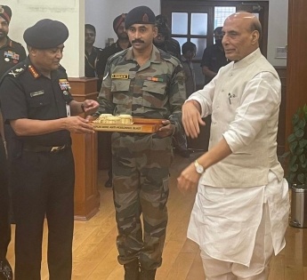 Defence Minister Rajnath Singh hands over multiple indigenous weapons to Army | Defence Minister Rajnath Singh hands over multiple indigenous weapons to Army