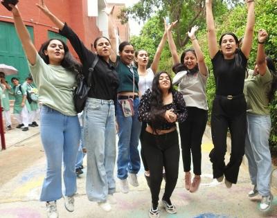 CBSE Class 12 result: 87.33% students pass, girls outshine boys | CBSE Class 12 result: 87.33% students pass, girls outshine boys