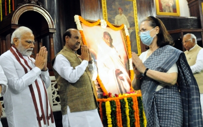 When PM Modi, Sonia Gandhi came face-to-face in Parliament | When PM Modi, Sonia Gandhi came face-to-face in Parliament