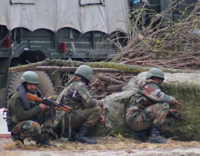Three terrorists killed in Jammu gunfight | Three terrorists killed in Jammu gunfight