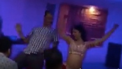 Raj discom engineers' obscene dance videos go viral, top officials suspended | Raj discom engineers' obscene dance videos go viral, top officials suspended