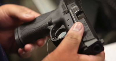 Delhi: BSF Sub Inspector shot at by friend | Delhi: BSF Sub Inspector shot at by friend Delhi: BSF Sub Inspector shot at by friend | Delhi: BSF Sub Inspector shot at by friend