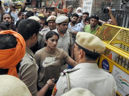 Wrestling mess: Eerie silence at Jantar Mantar; cops say won't let protesters regroup | Wrestling mess: Eerie silence at Jantar Mantar; cops say won't let protesters regroup