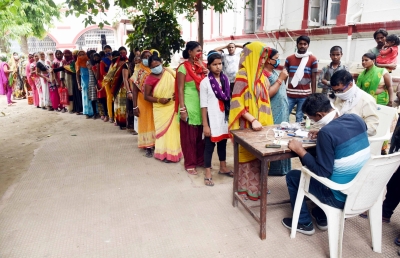India Post Payments Bank launches Aadhaar-based face authentication | India Post Payments Bank launches Aadhaar-based face authentication India Post Payments Bank launches Aadhaar-based face authentication | India Post Payments Bank launches Aadhaar-based face authentication