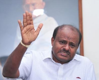 K'taka police snatched proof against ministers from 'Santro Ravi', says Kumaraswamy | K'taka police snatched proof against ministers from 'Santro Ravi', says Kumaraswamy