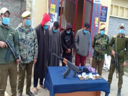 Four extortionists arrested with dummy AK-47, robbed cash in J-K's Budgam | Four extortionists arrested with dummy AK-47, robbed cash in J-K's Budgam