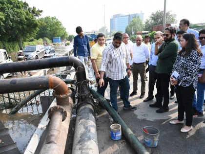 Officials inspect waterlogged areas of Gurugram | Officials inspect waterlogged areas of Gurugram