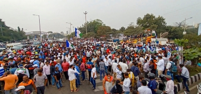 Huge response to Andhra govt-called Vizag steel plant protest | Huge response to Andhra govt-called Vizag steel plant protest