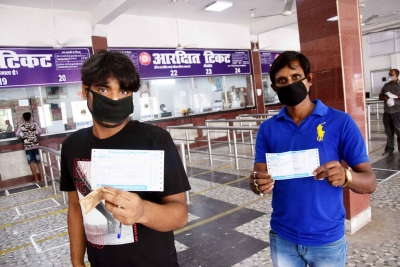 SCR seizes tickets worth Rs 16.32 lakh in crackdown | SCR seizes tickets worth Rs 16.32 lakh in crackdown