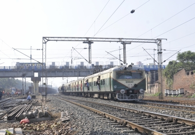 Local train services resume after 8 months in Bengal | Local train services resume after 8 months in Bengal Local train services resume after 8 months in Bengal | Local train services resume after 8 months in Bengal