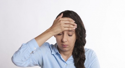 Migraine & hot flashes may raise heart disease, stroke risk in young women | Migraine & hot flashes may raise heart disease, stroke risk in young women