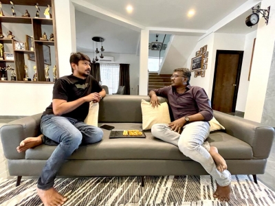 'Pariyerum Perumal' director Mari Selvaraj moves into new home | 'Pariyerum Perumal' director Mari Selvaraj moves into new home