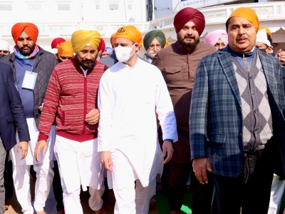 5 Cong MPs 'absent' from Rahul's poll campaign launch in Punjab | 5 Cong MPs 'absent' from Rahul's poll campaign launch in Punjab