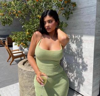 Kylie Jenner looks envious in green outfit | Kylie Jenner looks envious in green outfit