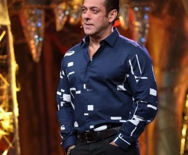 'Bigg Boss 16': Salman offers Gautam captaincy but with a 'price' | 'Bigg Boss 16': Salman offers Gautam captaincy but with a 'price'