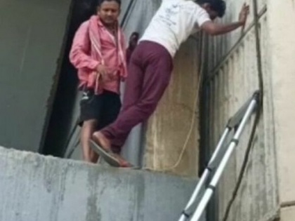 Boy, trapped in pillar cavity on Bihar bridge, rescued | Boy, trapped in pillar cavity on Bihar bridge, rescued