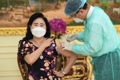 Cambodia receives another batch of Sinopharm vaccine | Cambodia receives another batch of Sinopharm vaccine