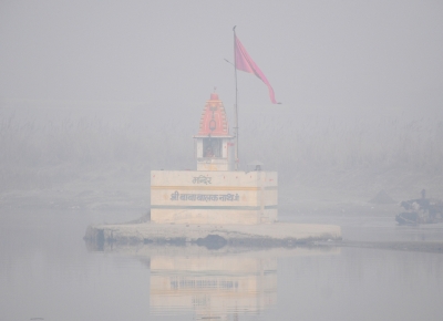 Delhi gets relief from cold; fog affects visibility | Delhi gets relief from cold; fog affects visibility