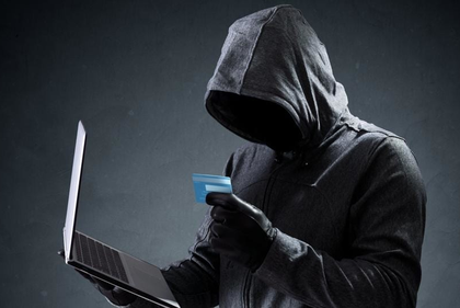 UP mafia don's son duped of Rs 11 lakh by cyber thug | UP mafia don's son duped of Rs 11 lakh by cyber thug UP mafia don's son duped of Rs 11 lakh by cyber thug | UP mafia don's son duped of Rs 11 lakh by cyber thug
