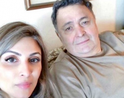 'Driving home ma': Rishi Kapoor's daughter misses funeral, heads home by car | 'Driving home ma': Rishi Kapoor's daughter misses funeral, heads home by car
