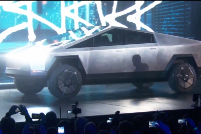 Musk unveils Tesla's electric 'Cybertruck' at $39,000 | Musk unveils Tesla's electric 'Cybertruck' at $39,000