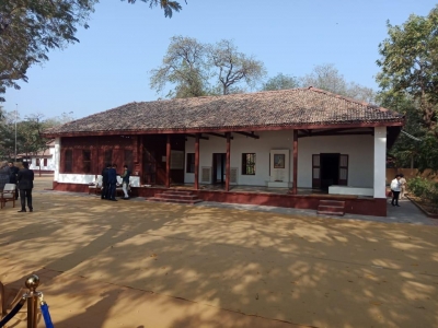 SC asks Gujarat HC to re-examine plea challenging Sabarmati Ashram revamp | SC asks Gujarat HC to re-examine plea challenging Sabarmati Ashram revamp