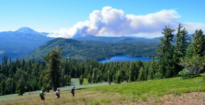 Massive wildfire forces closure of California national park | Massive wildfire forces closure of California national park