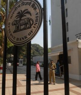 Growth Oriented: RBI retains rates accommodative rates | Growth Oriented: RBI retains rates accommodative rates